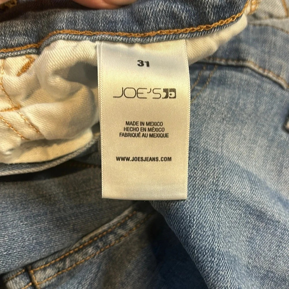 Joe's Loose Fit Crop, Size 31. Light Wash. - Picture 12 of 12